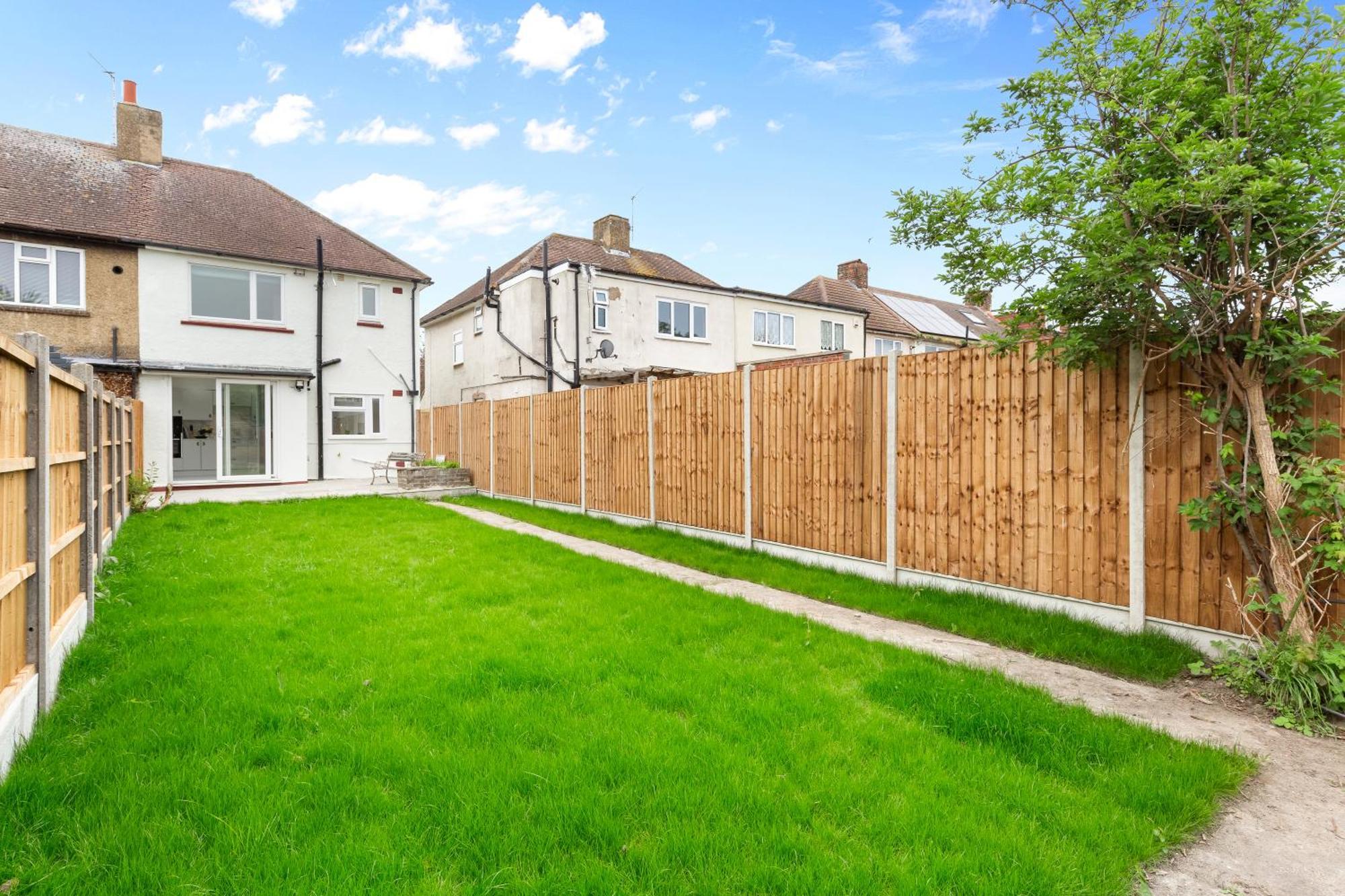 3 Bedroom House Close To Dartford Station Екстер'єр фото