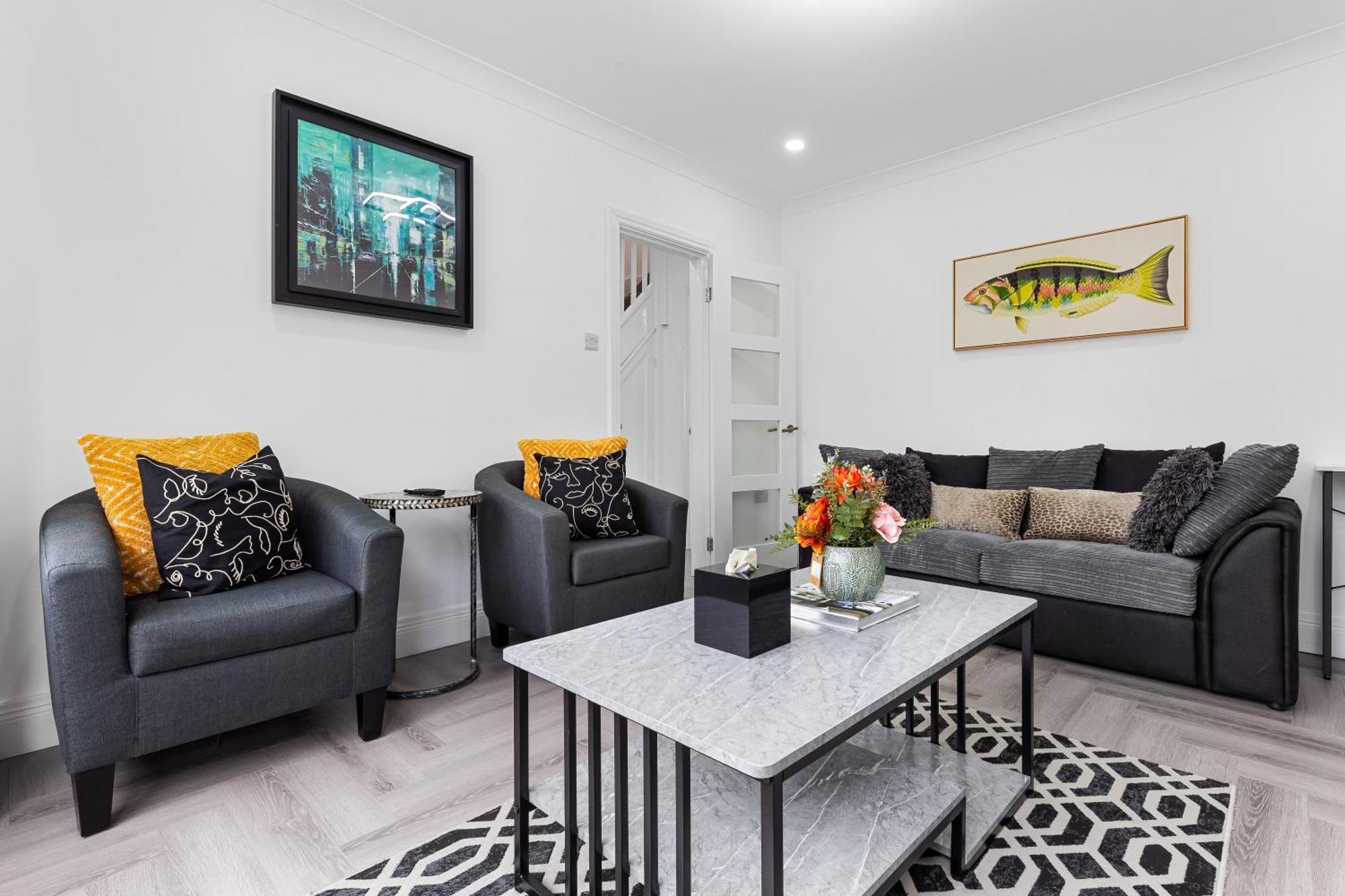 3 Bedroom House Close To Dartford Station Екстер'єр фото